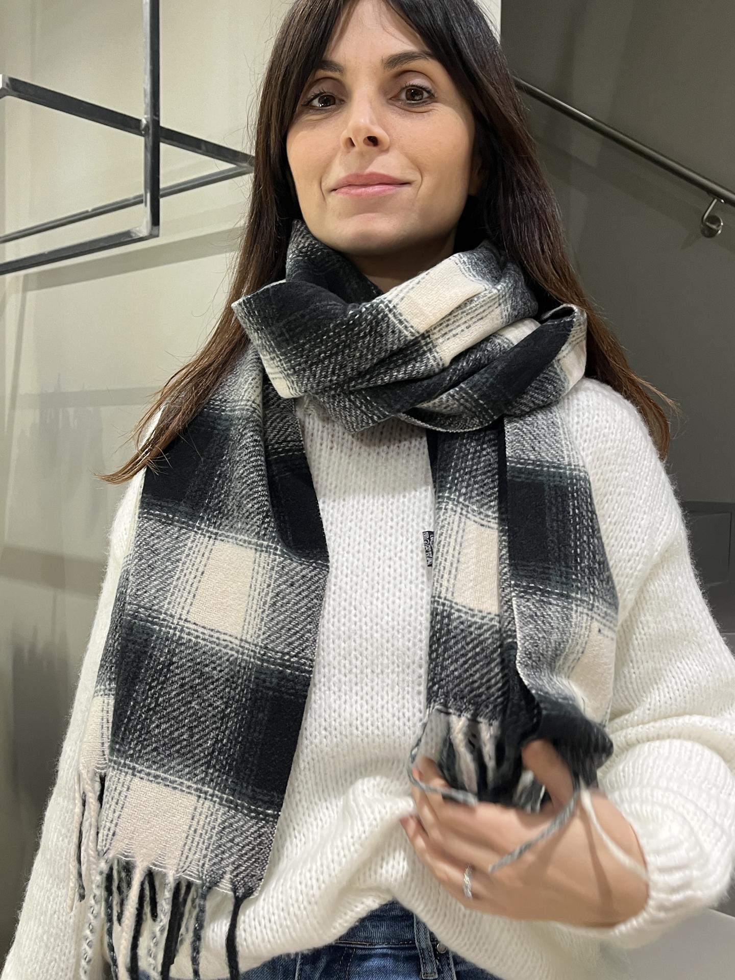 SCIARPA SUSY STAR ST9314RE NERO